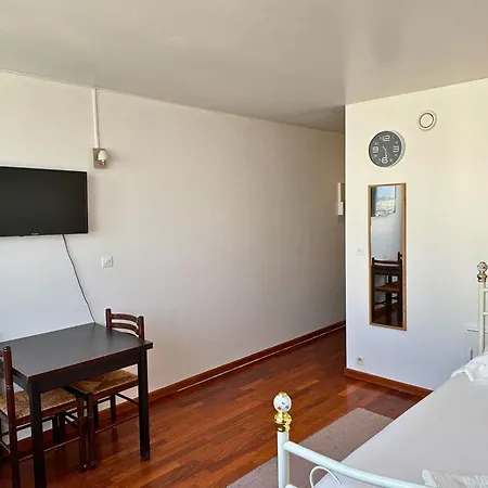 With Panoramic View: Live In Peace! 巴黎